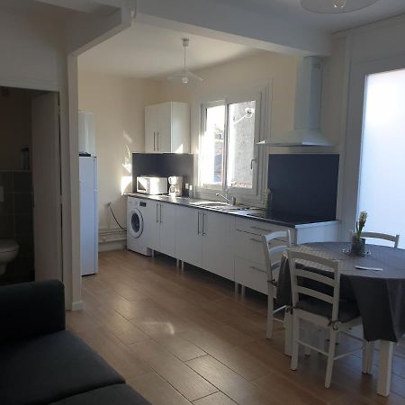 Appartement T4 Lumineux Avec Balcon - 3Eme Etage Sans Ascenseur Tarbes Buitenkant foto