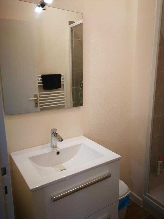Appartement T4 Lumineux Avec Balcon - 3Eme Etage Sans Ascenseur Tarbes Buitenkant foto